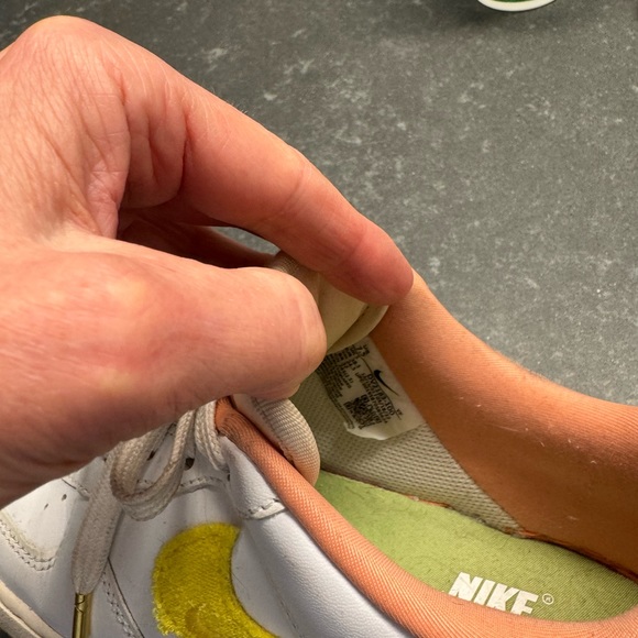 Nike sneakers - Picture 4 of 5